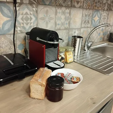 Elia & Petra Apartment Lílaia